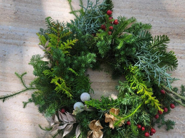 【ホテルクリスマスイベント】手作りリース体験