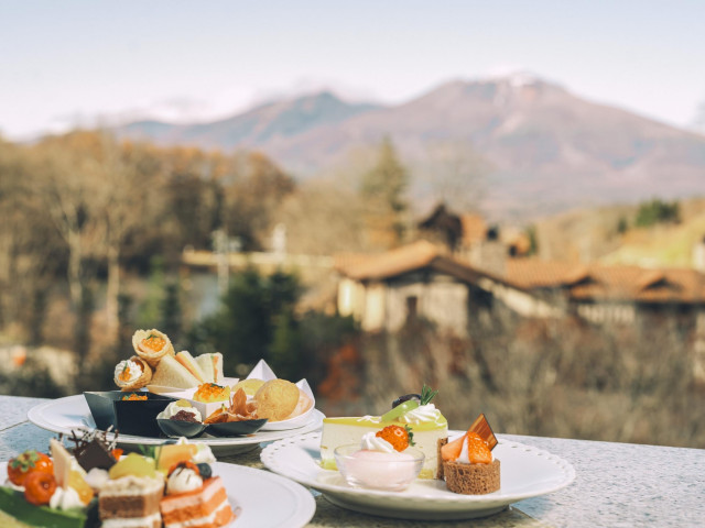 【ホテルクリスマスイベント】無料デザート&ホットドリンクタイム