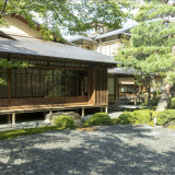 伝統と格式のある数奇屋作りの館