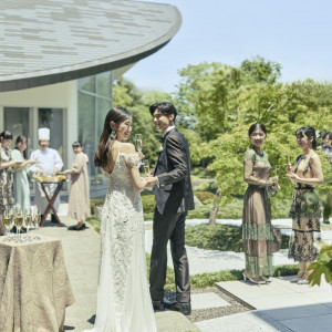 プライベートガーデンで開放的なガーデンパーティも|岐阜モノリスの写真(54487346)