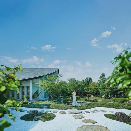 緑と光がおふたりを祝福する 上質なおもてなしを感じるガーデン|岐阜モノリス（GIFU MONOLITH）の写真(54515760)