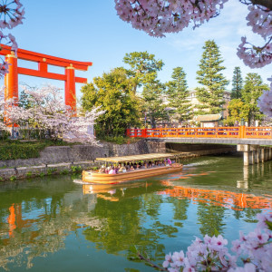 アクセスも良く、圧倒的な京都らしさを感じるロケーションが人々を魅了する岡崎エリア|平安神宮会館の写真(3998780)