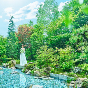 滝の音が心地よく響く 四季折々の表情が美しい想い出の背景|岡山モノリスの写真(43472722)