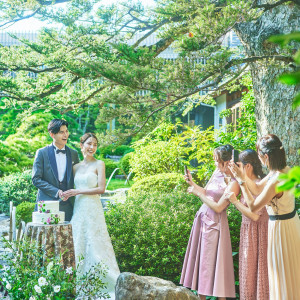 パーティを一層盛り上げるアレンジでゲストにおもてなしを|岡山モノリスの写真(54505110)