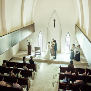 天井高13mの本格チャペルで誓う、永遠の愛|南青山サンタキアラ教会の写真(55676509)