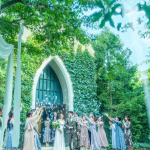 自然の中で交わす「おめでとう」の言葉は格別|南青山サンタキアラ教会の写真(55676710)