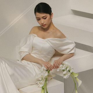 【ご成約特典】緑と青空に囲まれたガーデンに映える、衣装3着プレゼント