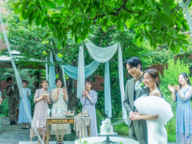 【期間限定特典】運命のドレス1着&挙式料全額プレゼント