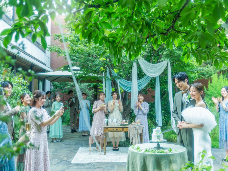 熟練スタッフがフルサポート。おふたりの最幸の日をお手伝い