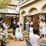 パーティ会場とひと続きになったガーデンテラス。