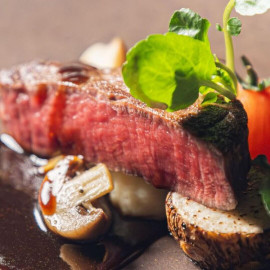 迷ったらコレ！豪華4万円フルコース試食×話題の森チャペル見学