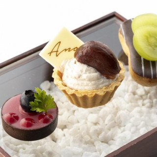 【限定3組】Xmas☆スイーツ付き聖夜のチャペル体験×140万優待