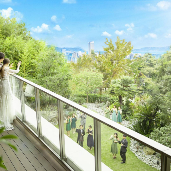 高台テラスでゲストとリラックスした演出を