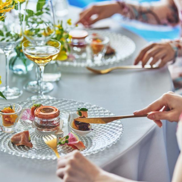 食材だけでなく見た目にもこだわったお料理