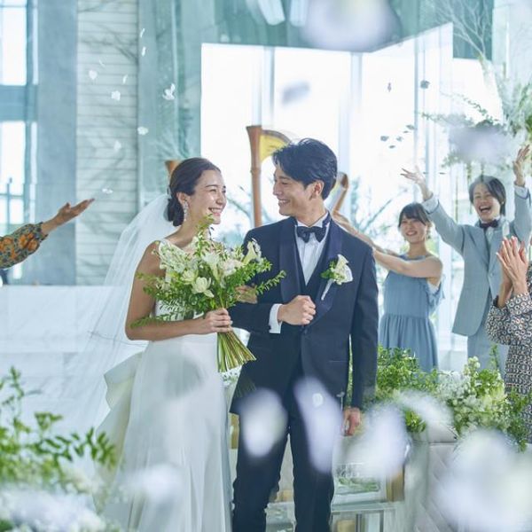 本格大聖堂で結婚式がお得に叶う