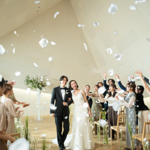 心からの表情を浮かべる、あたたかい空間|MIRAIE Wedding（ミライエウエディング）の写真(34245254)