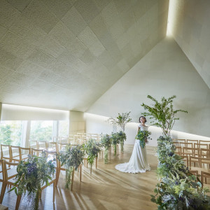 ナチュラルな雰囲気にも対応可能なデザイン空間|MIRAIE Wedding（ミライエウエディング）の写真(25484819)