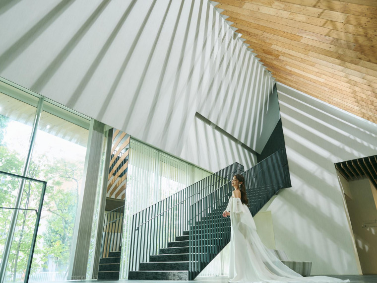 提携ドレスショップ『GINZA COUTURE NAOCO』