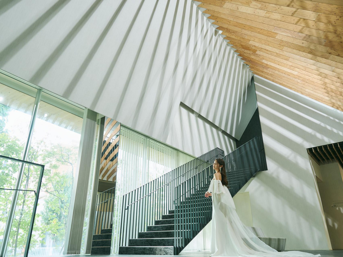  ”世界にまだ存在しない一日を”
「結婚式は もっと自由でいい
ミライエはここから始まる」