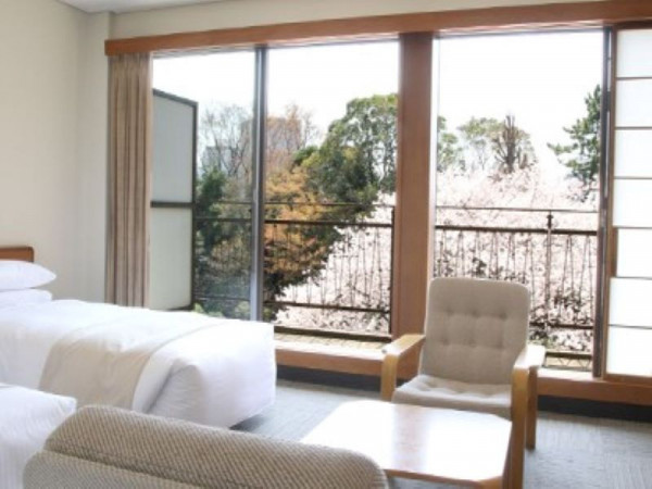 国際文化会館（International House of Japan）