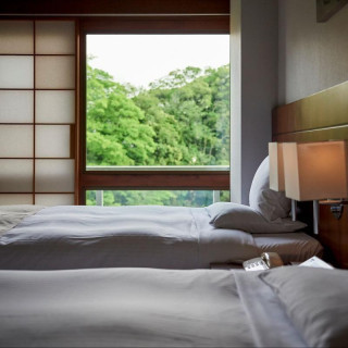 【名建築へSTAY】新郎新婦様用宿泊1泊プレゼント(選べる前泊・当泊/朝食付)