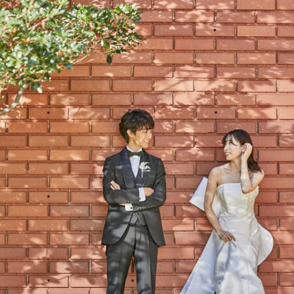 通常は会員様のみ宿泊可能な名建築ホテルへ新郎新婦宿泊1泊プレゼント（前泊or当日泊/朝食付）