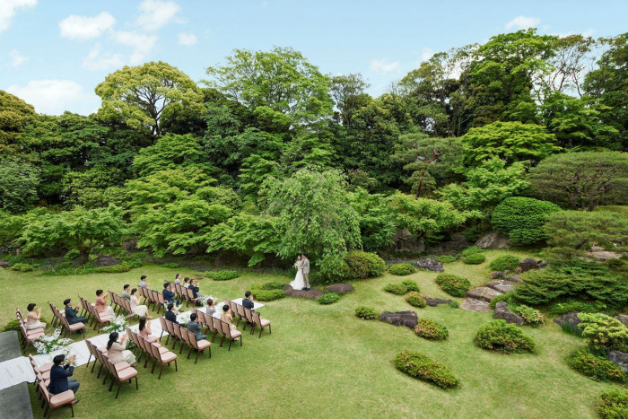 120名着席OKの緑あふれるガーデン挙式