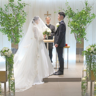 和やかでアットホームな雰囲気の中、結婚式を執り行なうことができる。