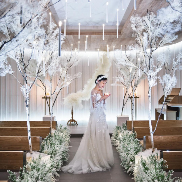 四季の折々の表情を大切にした、リンスクエアオリジナルのコーディネート挙式。