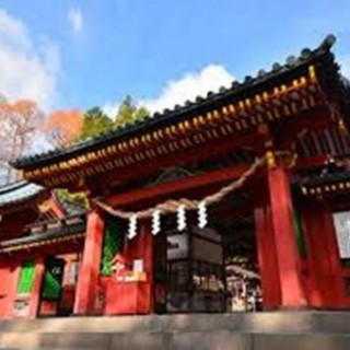 来館されたおふたりに、もれなく日光二荒山神社の『良い縁結びお守り』プレゼント!