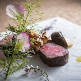 ＼日曜限定／好評の和牛試食×駅1分×6周年★最大80万円特典