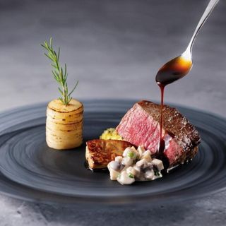 ＼料理重視のおふたり必見／憧れウエディング×贅沢ランチ×2万ギフト券