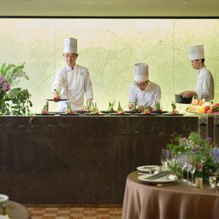 ★フレンチに和の食味や技法を融合したお料理をグレードアップ