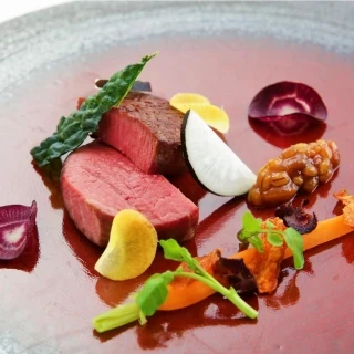 【人気NO.1★120万円優待】8品試食×挙式料半額＆装花×ギフト2万