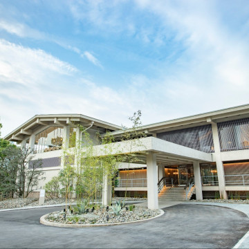ＴＨＥ ＳＯＲＡＫＵＥＮ （相楽園）