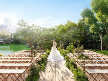 約6,000坪の広大な日本庭園
たいせつなゲストの方と過ごす
貸切でオリジナルの結婚式を