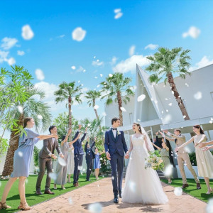 目の前は海！*海見え*チャペル体験＆ドレス展示《1万ギフト♪》