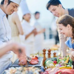 BBQビュッフェなどのおもてなし演出が好評！シェフチームがふたりに成り代わっておもてなしいたします◎|HORIZON BLEU（オリゾンブルー）●BRASSグループの写真(44458917)