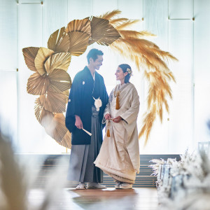 【6F永遠】木のぬくもりに包まれて和装姿での挙式も映える|ホテルロイヤルクラシック大阪の写真(27617250)