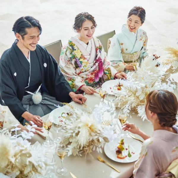 【25年3月までの挙式で挙式料全額プレゼント】式場見学1件目でホテルペアディナーチケットプレゼント