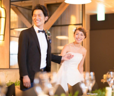 新郎新婦がゲストをお出迎えする演出も人気!