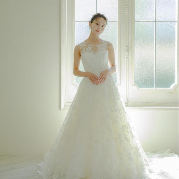 選べるドレスも多数♪お好みのドレスをドレススタイリストが一緒に提案いたします♪