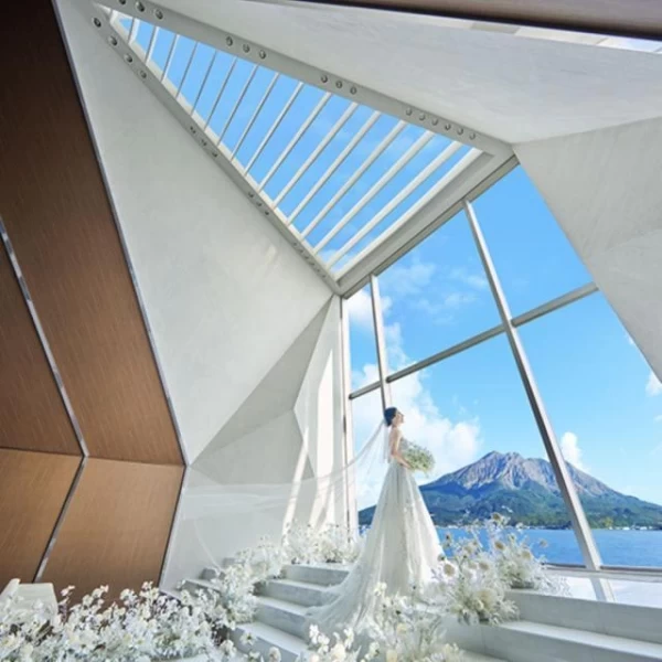 専門のプロフェッショナルと共に創るお二人だけのコーディネート。