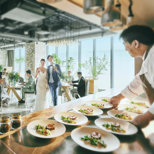 まるでレストランみたい！と評判の料理は結婚式の列席経験豊富なゲストからも好評|ラグナヴェール アトリエの写真(26145557)