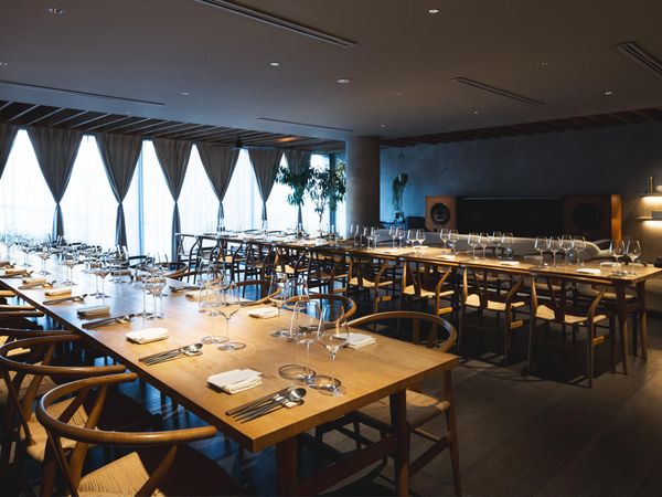 IWAI OMOTESANDO(イワイ オモテサンドウ)のパーティー会場「Living Room」の写真(4枚目)