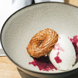 【公式サイト限定|ご来館特典】IWAIパティシエ特製「季節のお菓子」月替わりスイーツ