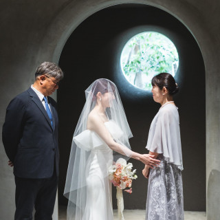 お互いに届けたい想い、伝えたい気持ちがあります。いたずらに打ち合わせを行っても意味はありません。わずらわしい準備は最低限に、ゲストの気持ちに繋がることだけに、集中します。