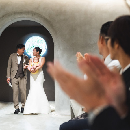 心からの表情を浮かべる、温かい空間