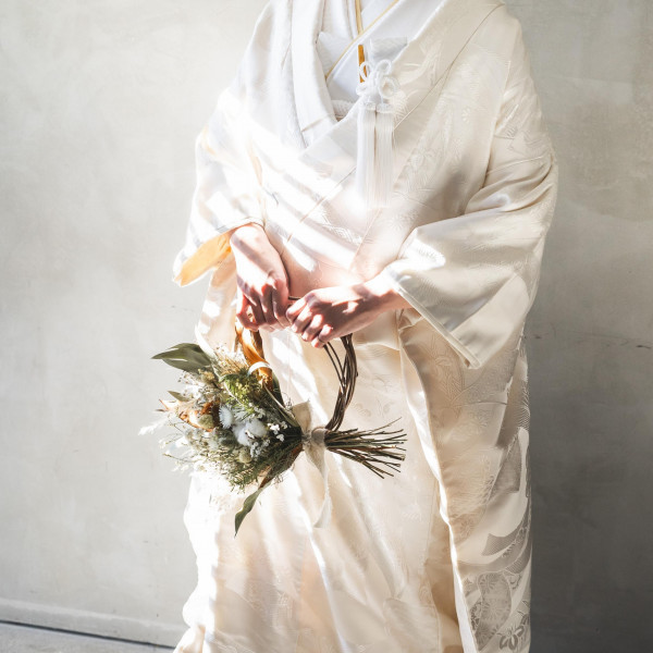 美しい和装を身にまとって