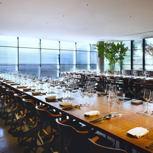 IWAI OMOTESANDO(イワイ オモテサンドウ)